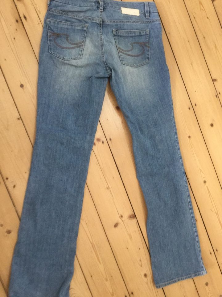 Closed Baker Gr. 26 Sommerjeans NEU Tory Burch in Wiesbaden