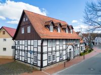 Eine reizvolle Immobilie, verkleidet mit einer Fachwerkhaus-Fassade. Nordrhein-Westfalen - Lage Vorschau