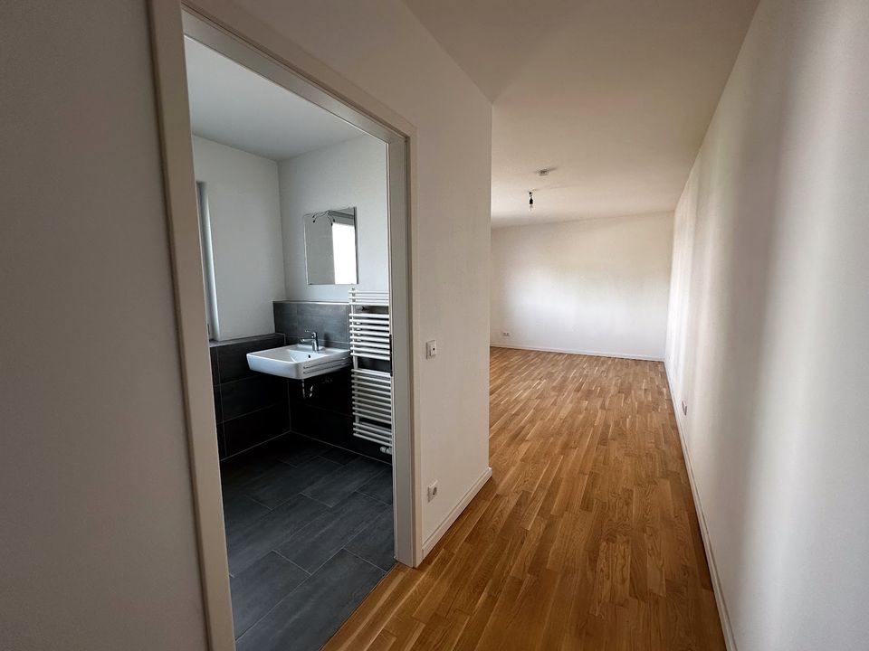 Außergewöhnliche 6-Zimmer Maisonette-Wohnung mit Garten in Langen (Hessen)