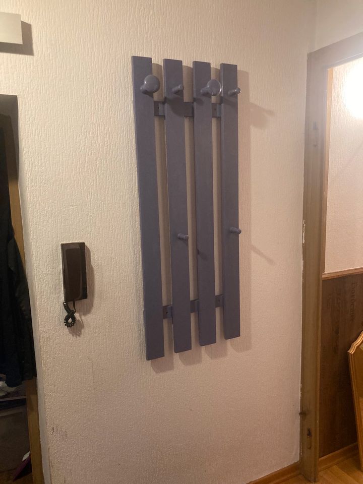 Garderobe lila 120 x 46 cm in Dillingen (Saar)