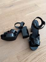 H&M Heels Sandaletten 39 neu schwarz Lack Stuttgart - Stuttgart-Süd Vorschau