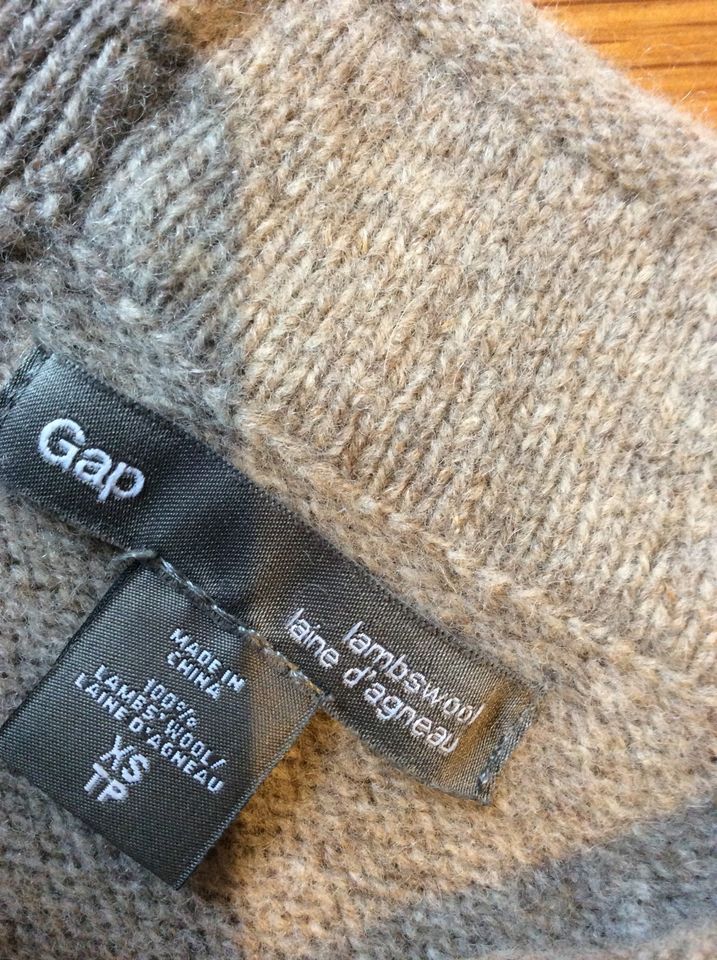 schönes minikleid aus lambswool von gap in Berlin