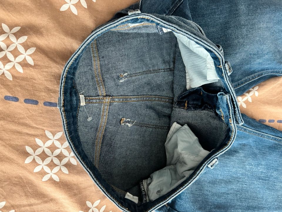 Esprit Damen-Jeans Reißverschluss Siehe Maße in der Beschreibung in Quakenbrück