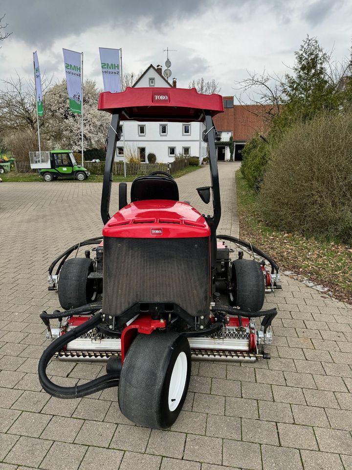 Toro Reelmaster 3575 Spindelmäher Großflächenmäher Broomer in Weidenbach