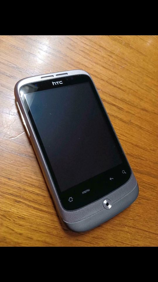 HTC Handy WILDFIRE mit Zubehör in Neufahrn