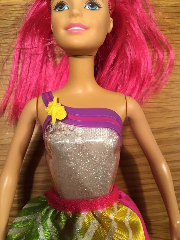 Barbie mit Leucht und Musik Funktion in Geltow