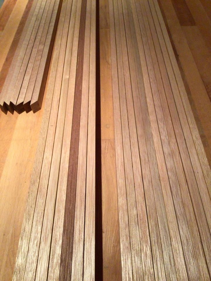 16 Holzleisten Meranti 4-seitig gehobelt 25x13 mm Bastelholz in Oberndorf am Neckar