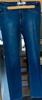 Hollister Jeans Blau 7R, W28, L 29, gut Nordrhein-Westfalen - Brilon Vorschau