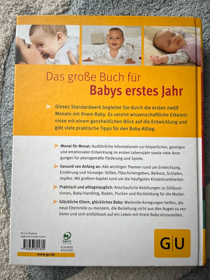 Buch „Babys erstes Jahr“ in Ludwigslust