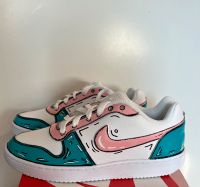 EU Größe 36- Nike Ebernon Low (Cartoon Custom) Bayern - Augsburg Vorschau