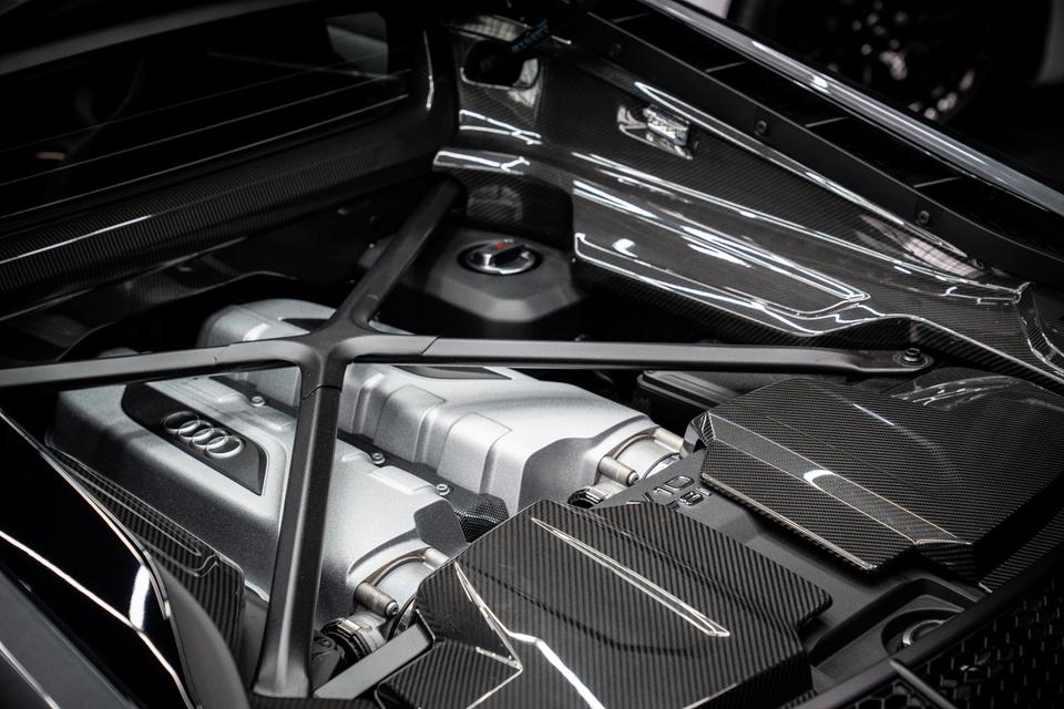 Audi R8 V10 mieten - Bodensee / Sportwagen mieten / Hochzeitsauto in Weißensberg