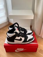 Nike Dunk High Panda 2021 Gr 45 US 11 schwarz weiß München - Au-Haidhausen Vorschau