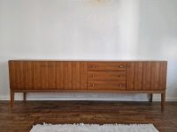 Große Mid Century Sideboard Kommode Schrank vintage retro 50er Nordrhein-Westfalen - Meerbusch Vorschau