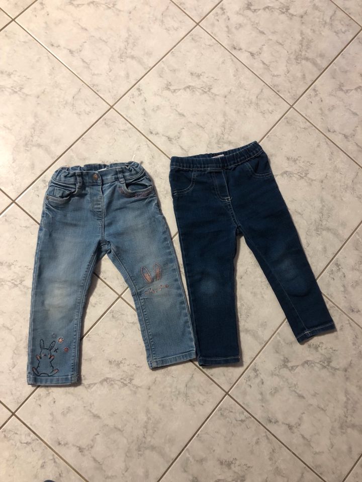 Jeans (C&A) und Jeggins (Topomini) Gr.92 in Senden