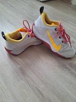 Nikeschuhe gr.38 Stuttgart - Zuffenhausen Vorschau