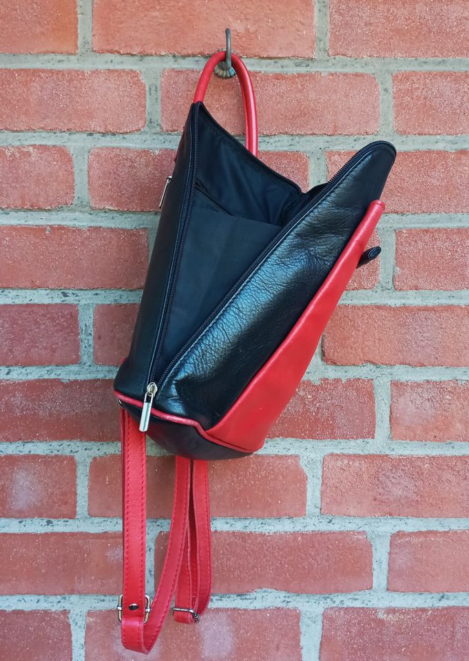 Damen City Leder Rucksack schwarz/rot modern+elegant gebr. wieNEU in Norderstedt