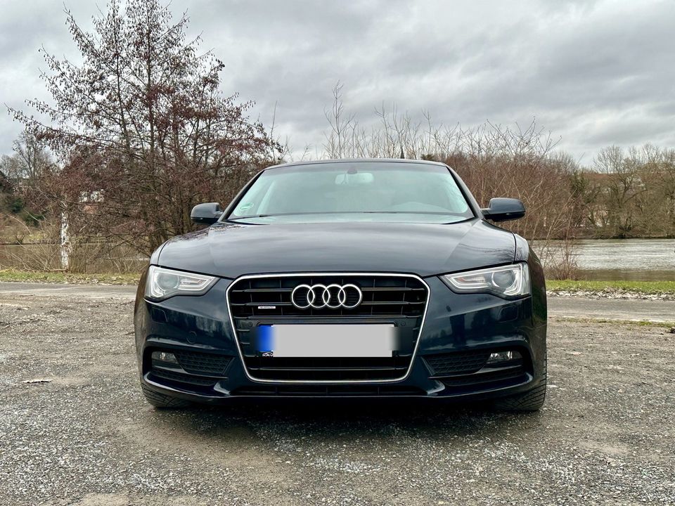 Audi A5 Quattro 2.0/Keyless Entry/Voll Leder/ Schiebedach in Neuenrade