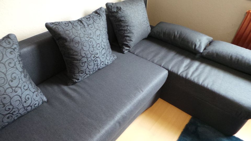 Top erhaltene blaue ausklappbare Couch,Schlafcouch,Sofa in Bielefeld