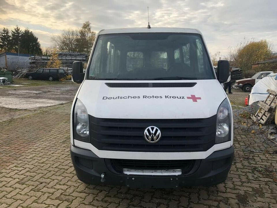 Volkswagen Crafter Kombi 35 mittlerer Radst. 9Sitzer Klima in Essen