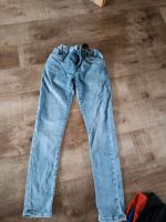 Jeans Größe 176, mit Gummi zum enger machen Rheinland-Pfalz - Wöllstein Vorschau