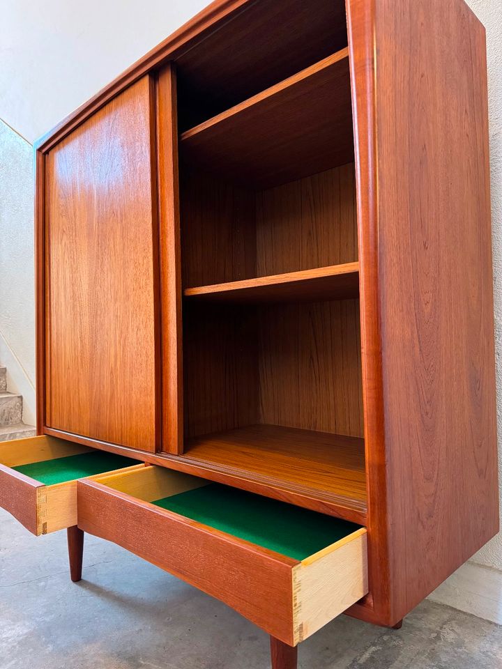 @ SELTENES HIGHBOARD VON AXEL CHRISTENSEN  ACO MOBLER 60er TEAK in Berlin