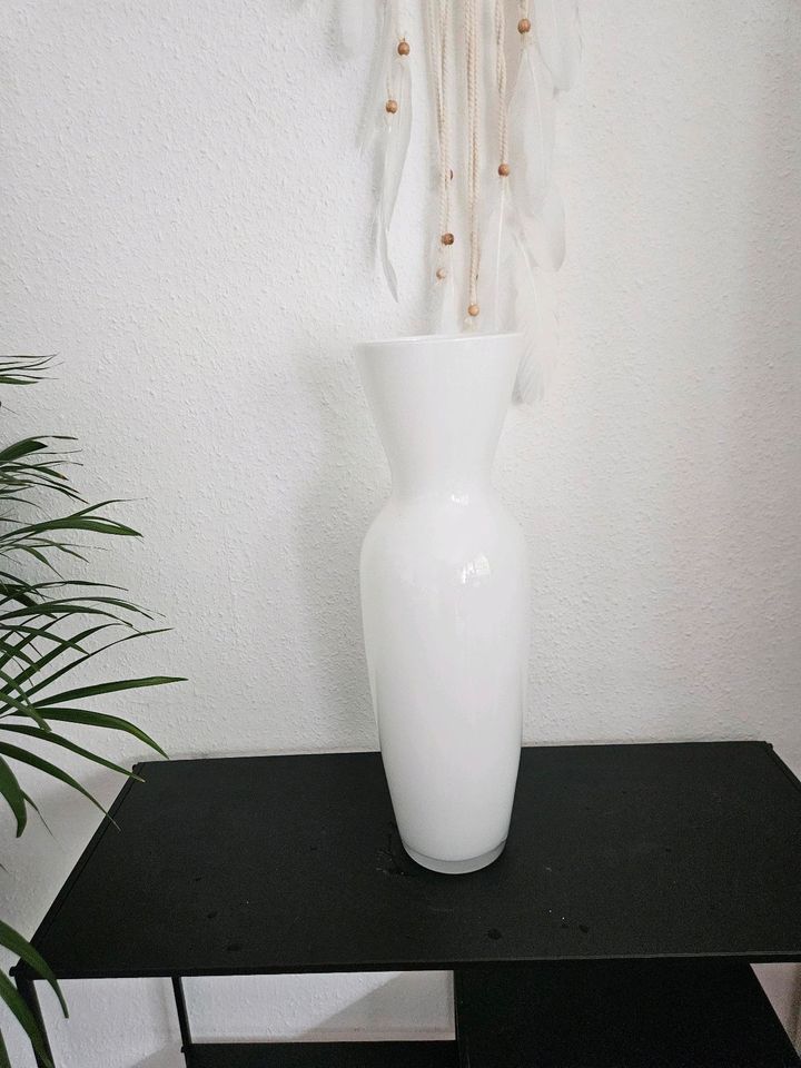 Riesige Vase weiß in Siegburg