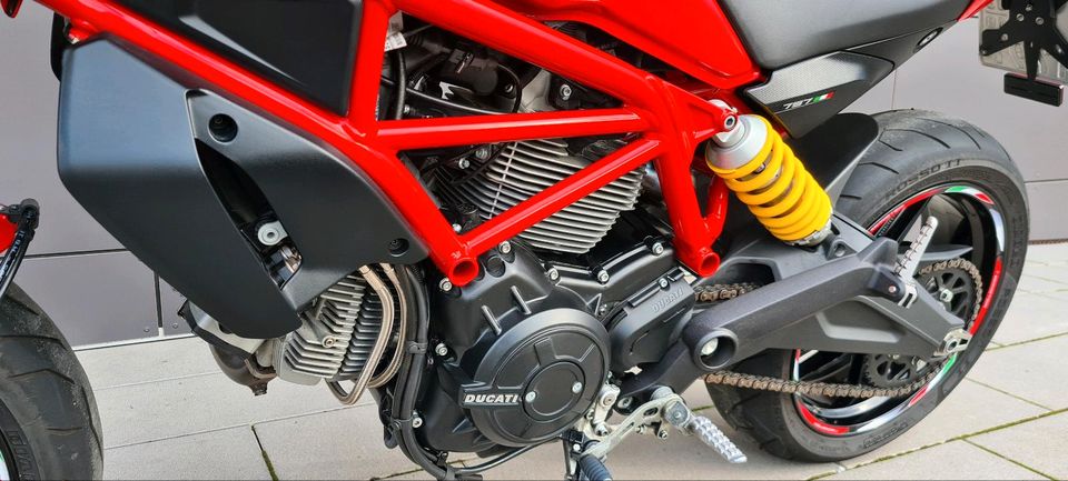 Ducati Monster 797 in Friedberg
