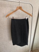 Gina Tricot Rock XS Grau midi bodycon eng Nordrhein-Westfalen - Herne Vorschau