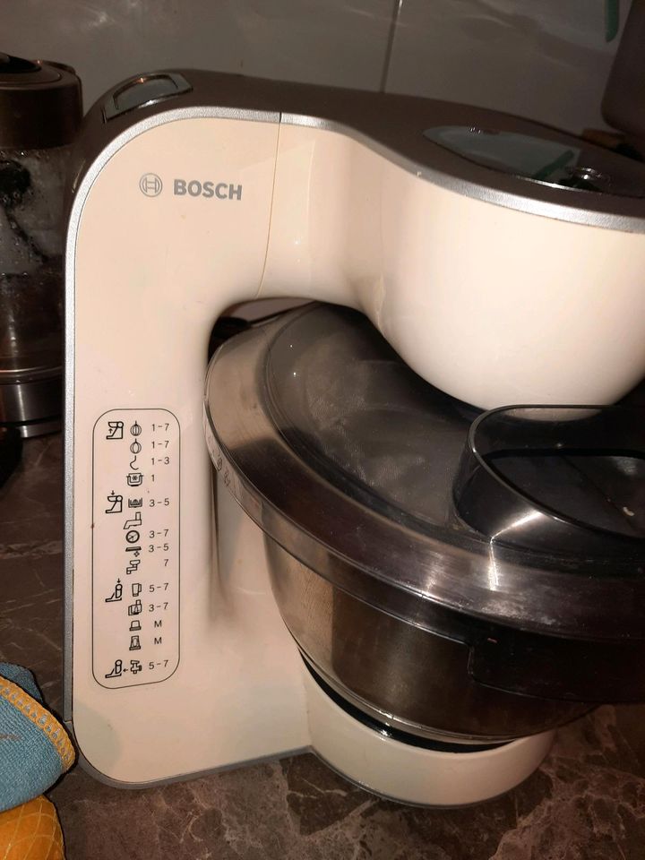 Küchenmaschine, Bosch MUM5, Farbe Vanille, Mixer, Rührgerät in Herne