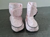 Schneeschuhe Baby rosa h&m 16/18 Nordrhein-Westfalen - Bad Salzuflen Vorschau