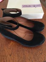Plateau Pumps Clarks Artisan schwarz Gr. 39 Niedersachsen - Wildeshausen Vorschau