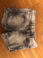 Shorts, kurze Hose, Kurze Jeans 140 Kr. Dachau - Pfaffenhofen a. d. Glonn Vorschau