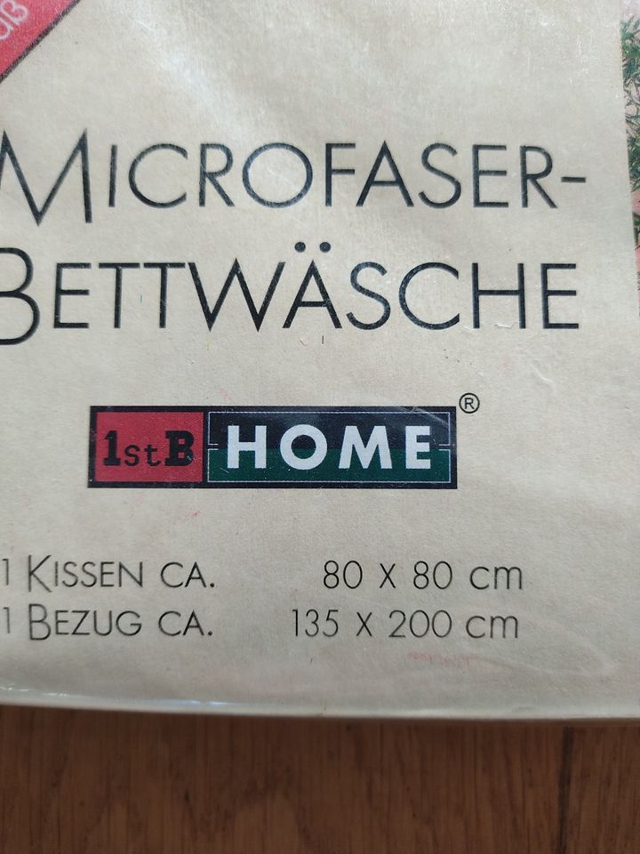 Bettwäsche neu & OVP Microfaser Kissenbezug & Bettbezug rot in Kiel