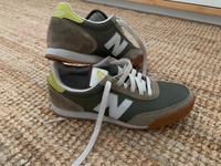 New balance Leder neu 39 / 40 Berlin - Charlottenburg Vorschau