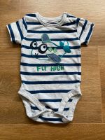 Baby Jungen Kurzarm Body NEU „Flugzeug“ blau/grau gestreift Hessen - Bad Camberg Vorschau