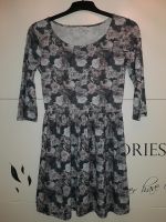 C&A Kleid mit Blumen Größe 36-38 rosa grau schwarz Nordrhein-Westfalen - Krefeld Vorschau