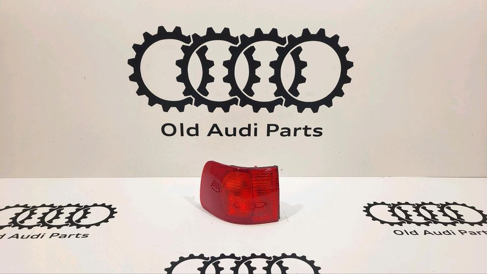 Rückleuchte Rot NEU Original Audi 100 S4 A6 S6 C4 Avant in Bredstedt