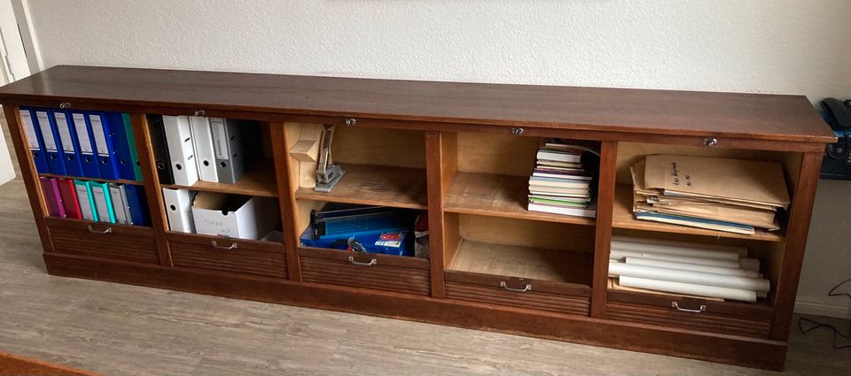 Eiche Loftmöbel 60er Rolladen Sideboard Fabrik sehr guter Zustand in Beesten