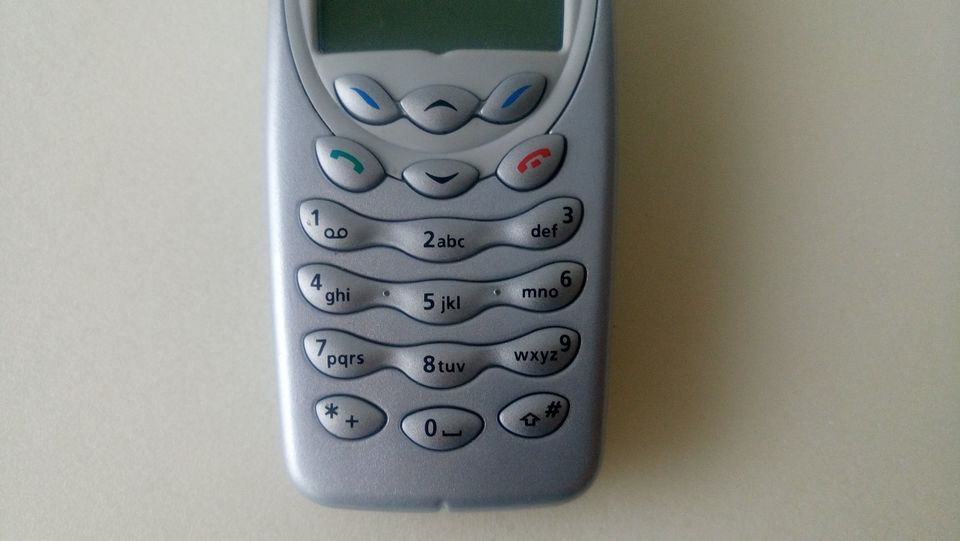 Handy Nokia 3410 Silber - ohne Simlock - als Ersatzteil / defekt in Gronau (Westfalen)