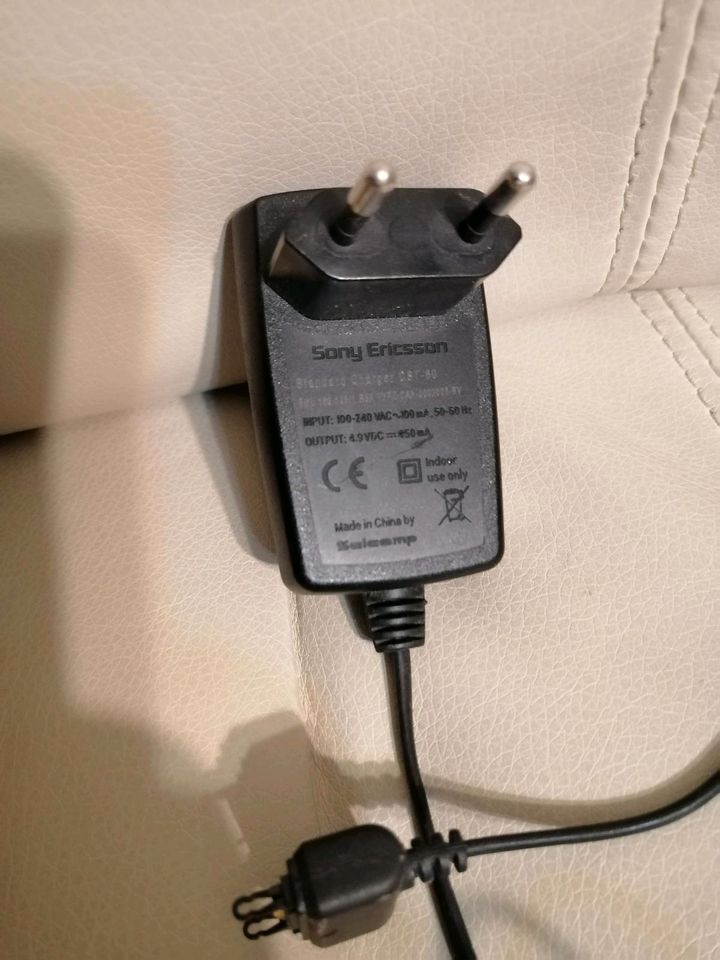 Sony Ericsson Ladegerät 4,9 V, 450 mAh in Sehmatal-Cranzahl