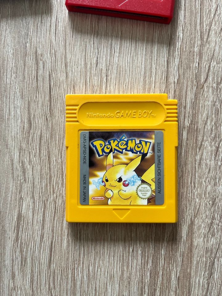 Pokémon gelb, blau, rot für den Gameboy in Frankfurt am Main