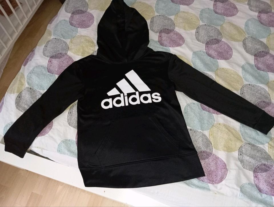 Adidas Hoodie Gr. XS in Dorsten