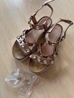 GÖRTZ AKIRA Sandalen bronze  Steinchen Gr 38 Niedersachsen - Braunschweig Vorschau