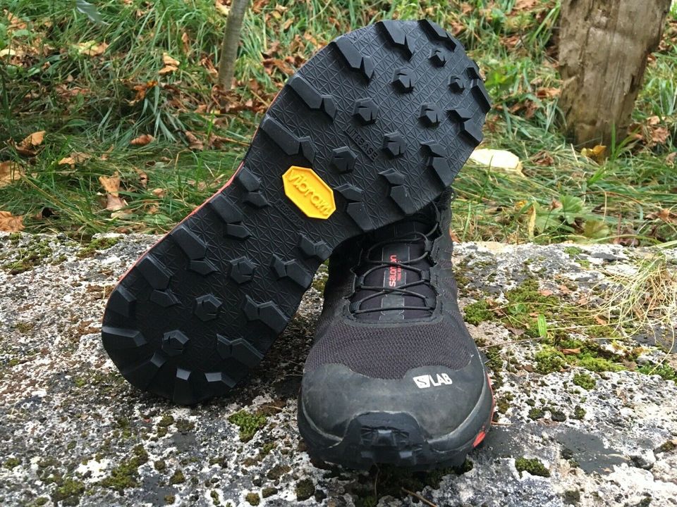 Neubesohlung Schuhe mit Vibram Lightbase  >  Inov8,  Nnormal in Bad Bayersoien