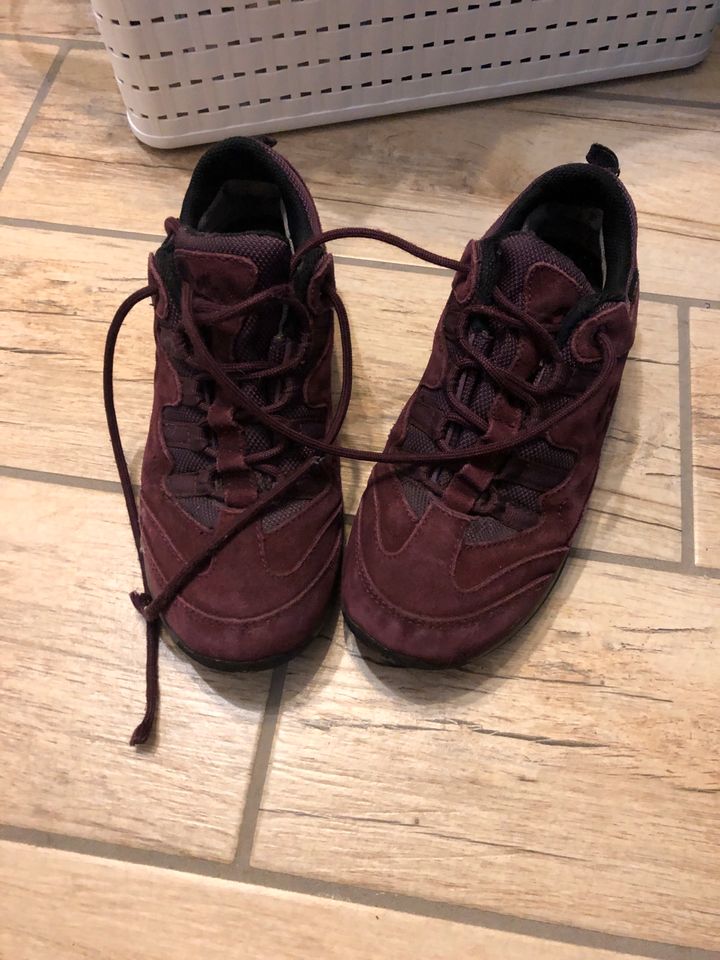 Jack Wolfskin Wanderschuhe 35 Aubergine in Wenzenbach