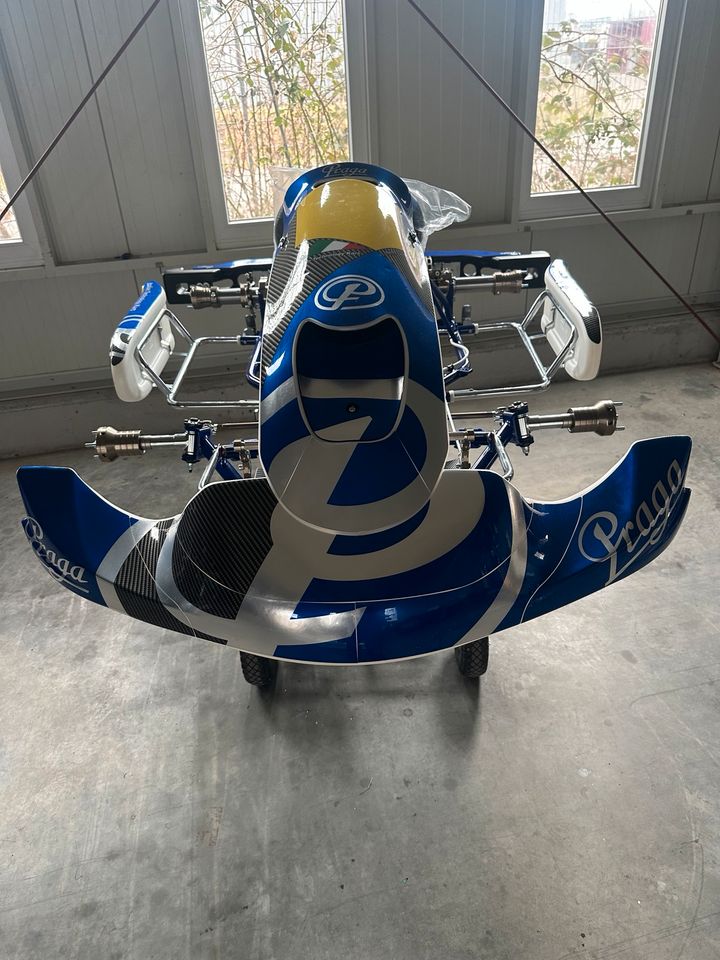 Praga Dragon Evo 3 Chassis Modell 23 Kart Rennkart in Edenkoben