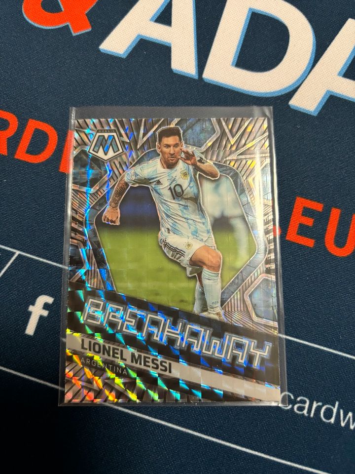 Panini Mosaic Breakaway Insert Messi in Köln