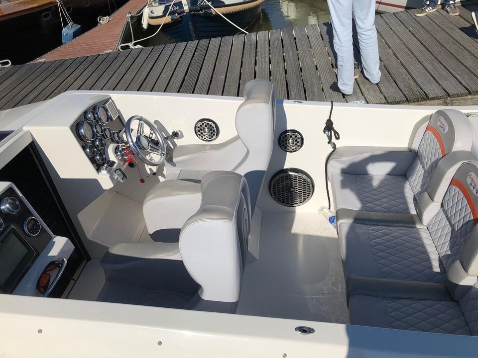 Activator 30 Sport Offshore in Lübeck