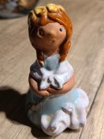 Kleine Porzellanfigur Mädchen Niedersachsen - Lüneburg Vorschau