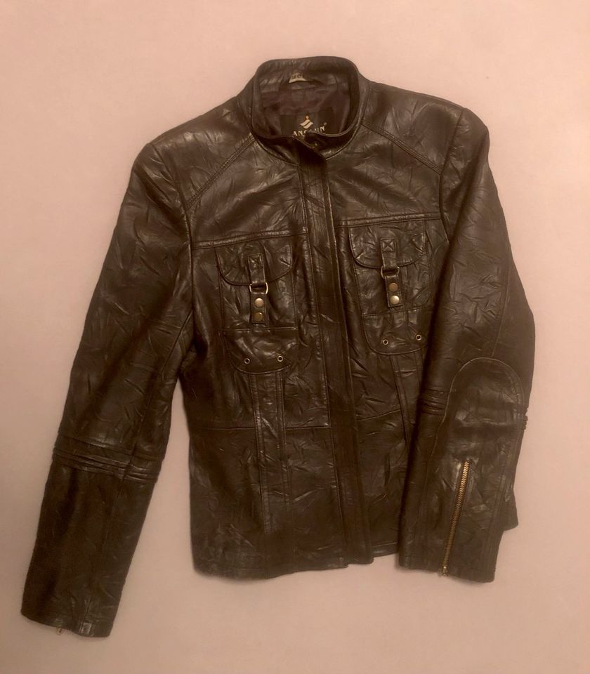 Lederjacke dunkelbraun, Gr. ca. 36/38 in Greding